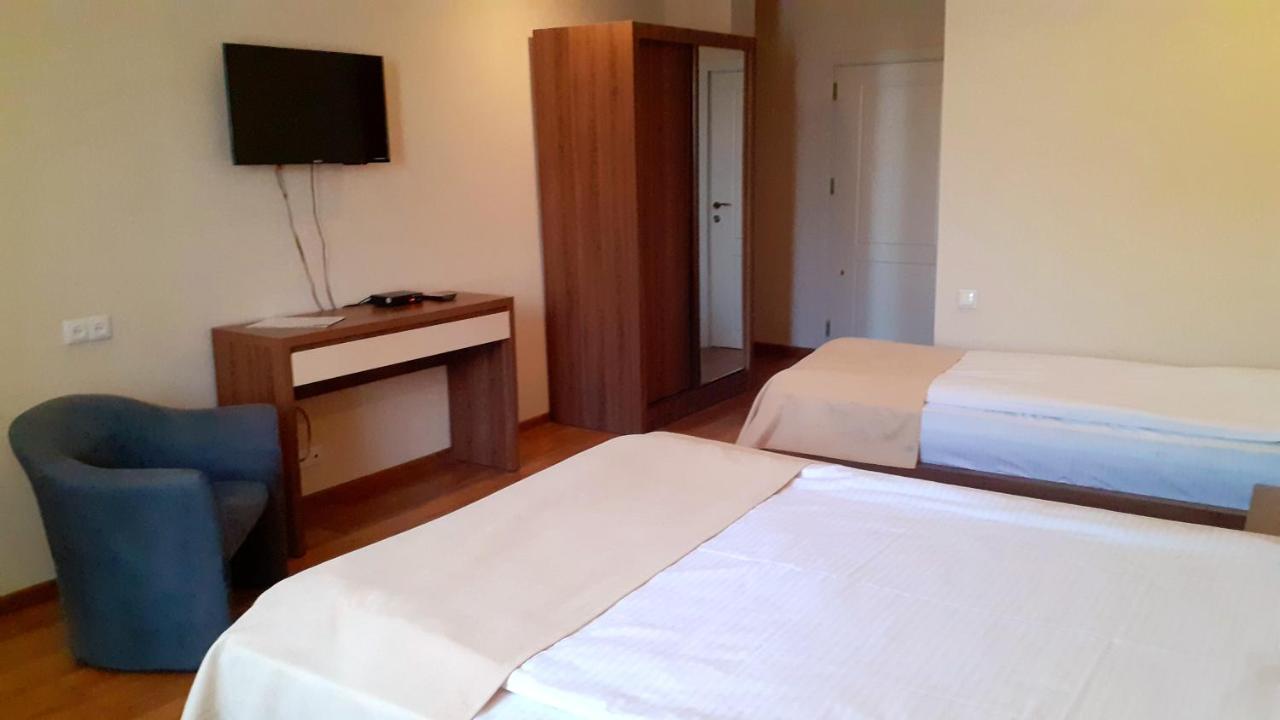 טביליסי Hotel Lile מראה חיצוני תמונה