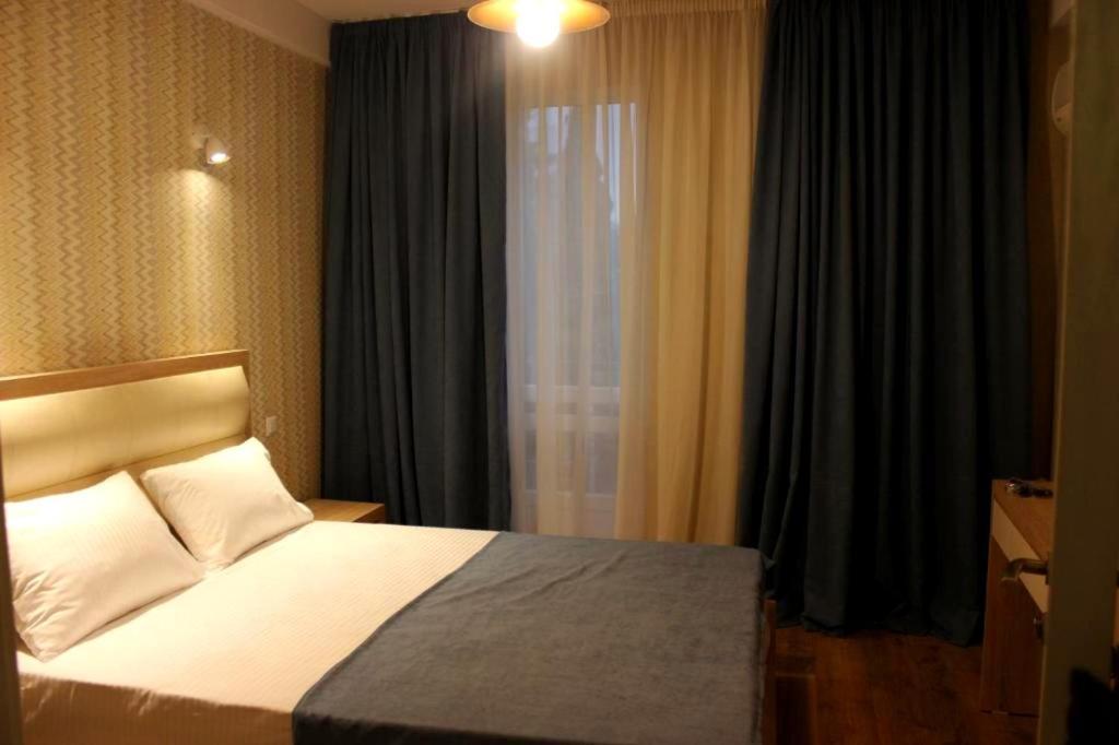 טביליסי Hotel Lile מראה חיצוני תמונה