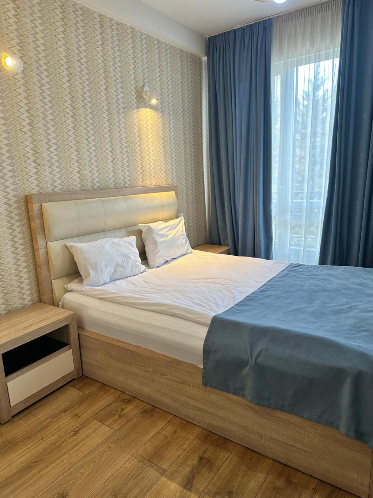 טביליסי Hotel Lile מראה חיצוני תמונה
