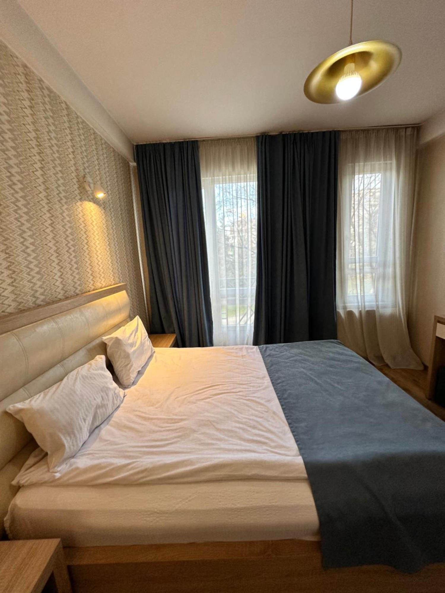 טביליסי Hotel Lile מראה חיצוני תמונה
