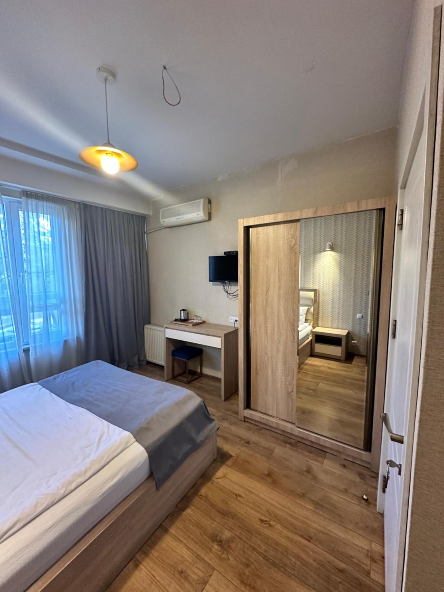 טביליסי Hotel Lile מראה חיצוני תמונה