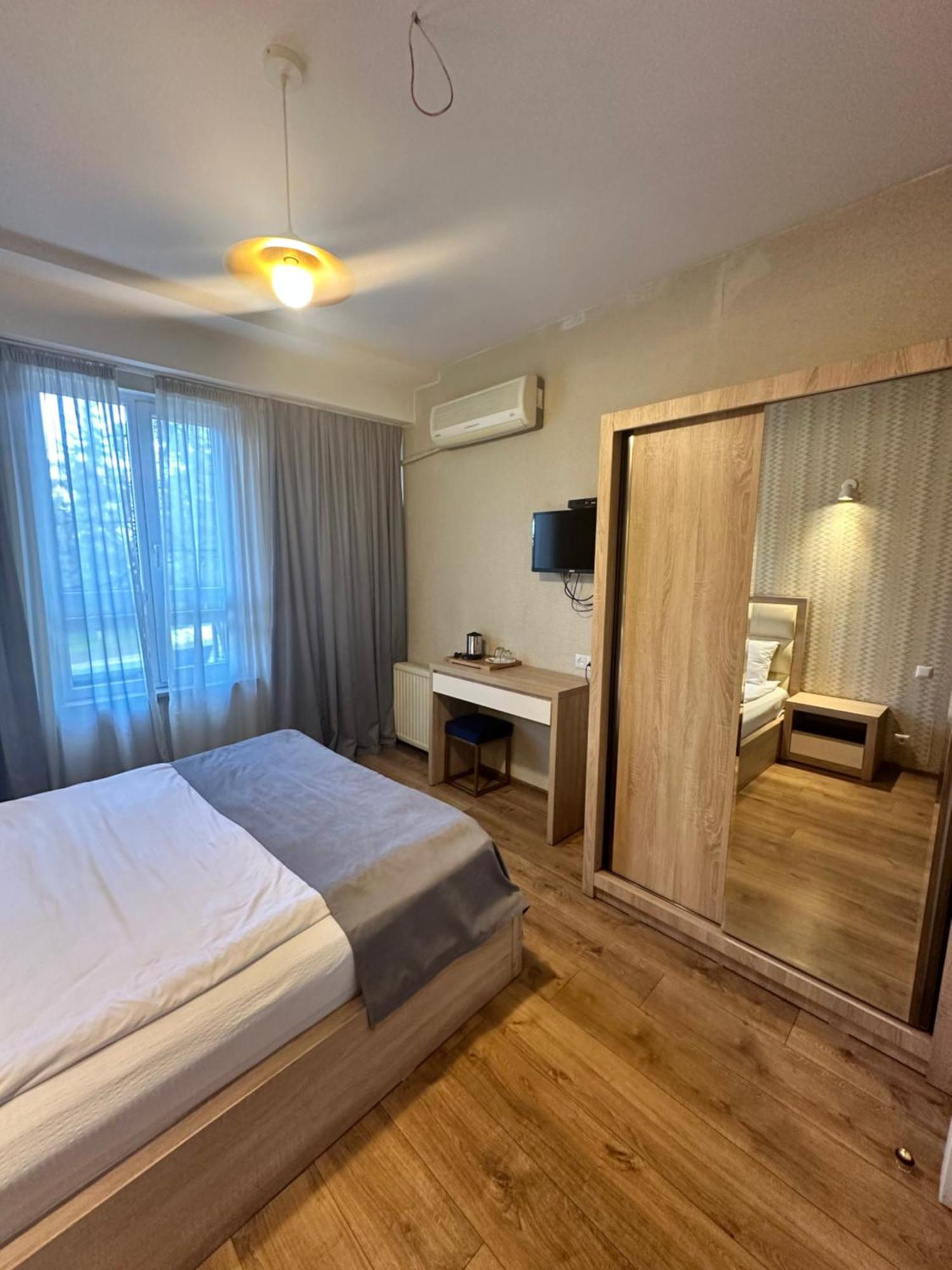 טביליסי Hotel Lile מראה חיצוני תמונה